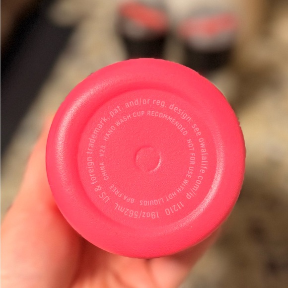 Owala 19 oz. FreeSip Water Bottle - Picture 2 of 4